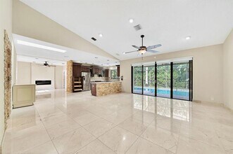 645 NW 102nd Ave in Coral Springs, FL - Building Photo - Building Photo
