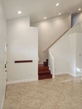 360 N Pauline St, Unit 562 in Anaheim, CA - Building Photo - Building Photo