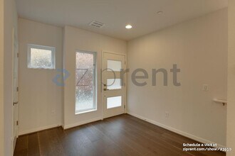 3300 NE 65th St in Seattle, WA - Building Photo - Building Photo