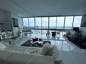 7934 West Dr, Unit 904 in North Bay Village, FL - Building Photo