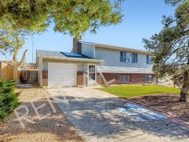 1750 S Ouray Ct in Aurora, CO - Building Photo