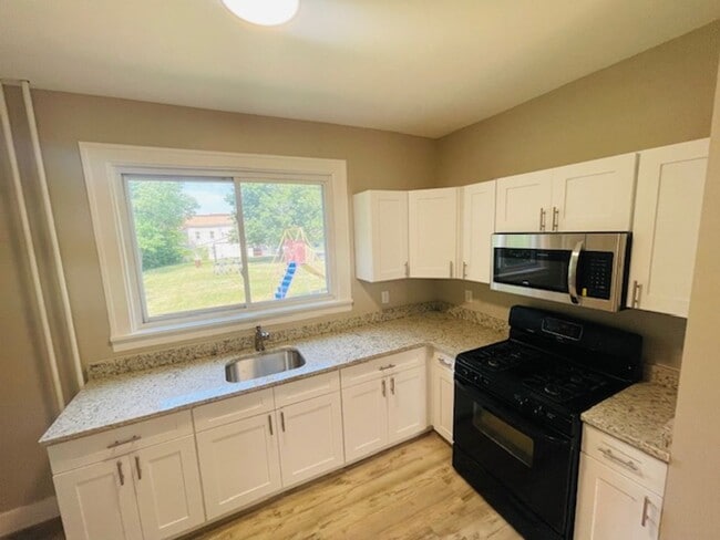 179 9th St in Troy, NY - Building Photo - Building Photo