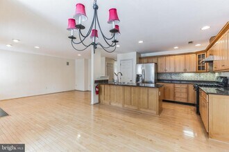 4 Hogan Way in Moorestown, NJ - Building Photo - Building Photo