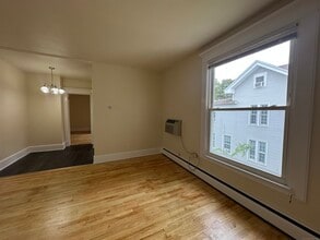 205 Elm St in West Haven, CT - Building Photo - Building Photo