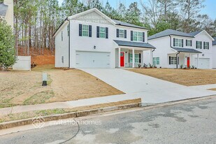 280 Valley View Dr in Fairburn, GA - Building Photo
