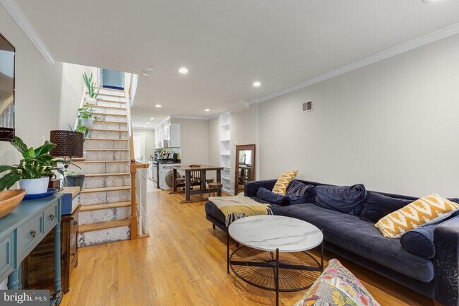property at 845 N Bambrey St