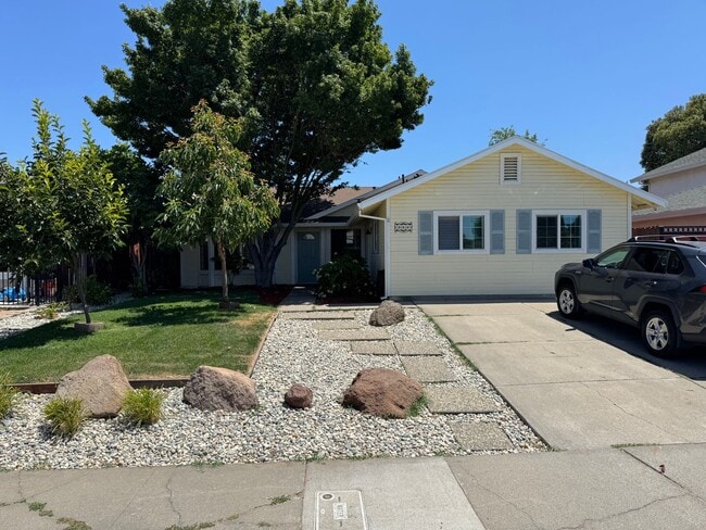 2940 Candido Dr