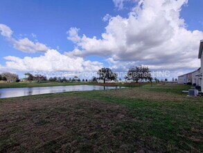 10515 Penny Gale Loop in San Antonio, FL - Foto de edificio - Building Photo