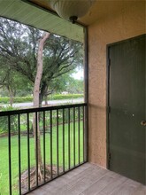 10345 NW 8th St, Unit 201 in Pembroke Pines, FL - Building Photo - Building Photo