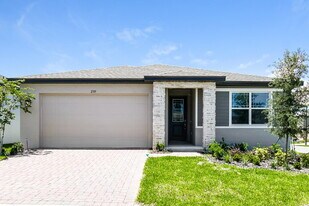 2335 Raven Rdg Dr in Minneola, FL - Building Photo