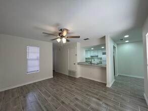 100 Hillside Rd, Unit 115 in Laredo, TX - Building Photo - Building Photo