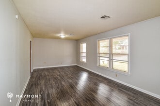 109 Woodley Ave in Prattville, AL - Foto de edificio - Building Photo