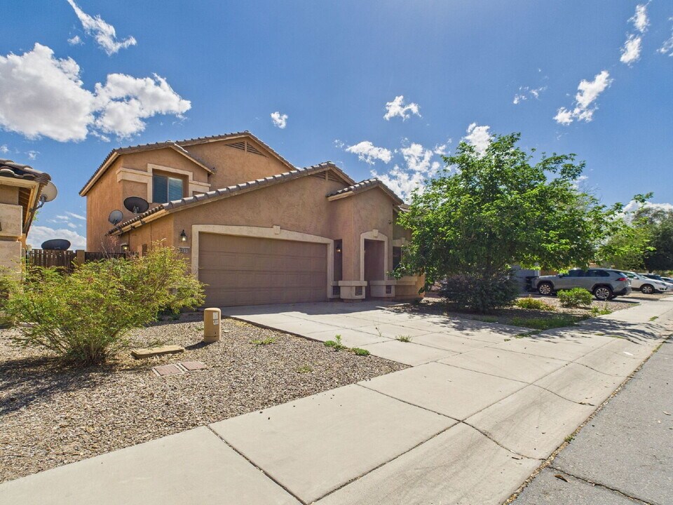 1233 W Roosevelt Ave in Coolidge, AZ - Building Photo