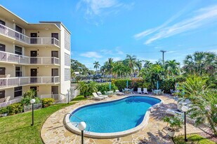 1131 SE 4th St in Boynton Beach, FL - Building Photo