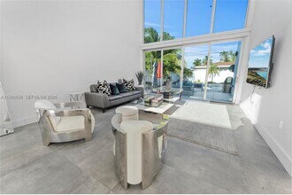 7525 Buccaneer Ave in North Bay Village, FL - Building Photo - Building Photo