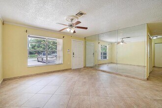 2346 Caroma Ln in West Palm Beach, FL - Building Photo - Building Photo