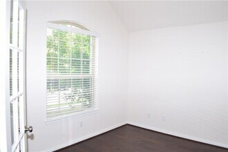 2013 Pitkin Dr in Leander, TX - Building Photo - Building Photo