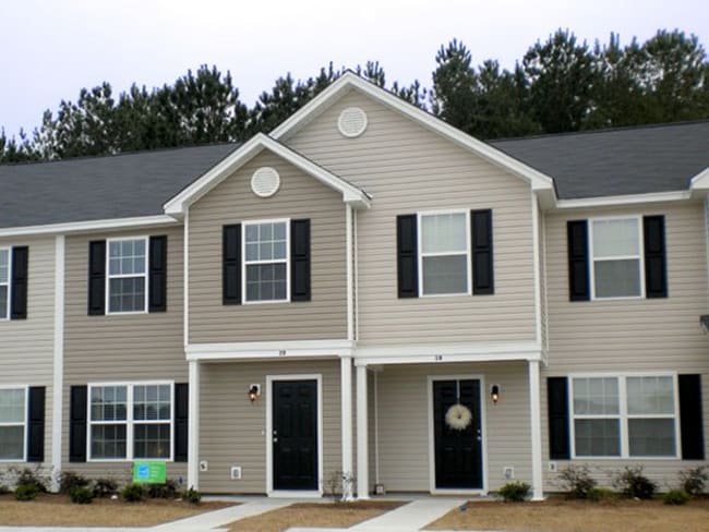property at 6 Bearing Cir