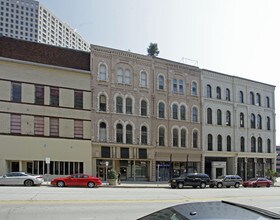 608 N Broadway in Milwaukee, WI - Building Photo - Building Photo