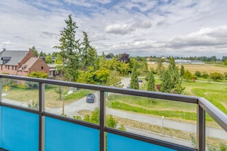 Camellia At The Gardens in Richmond, BC - Building Photo - Interior Photo