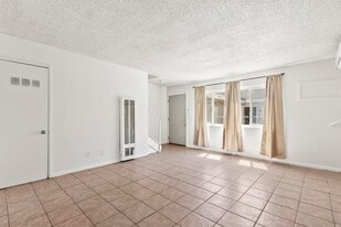 11645 Mapledale St in Norwalk, CA - Building Photo