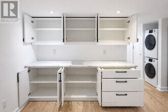 211 Shaw St in Toronto, ON - Building Photo - Building Photo