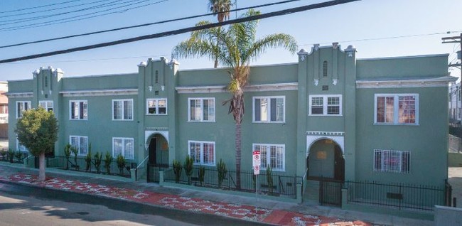 972 N El Centro Ave in Los Angeles, CA - Building Photo - Building Photo