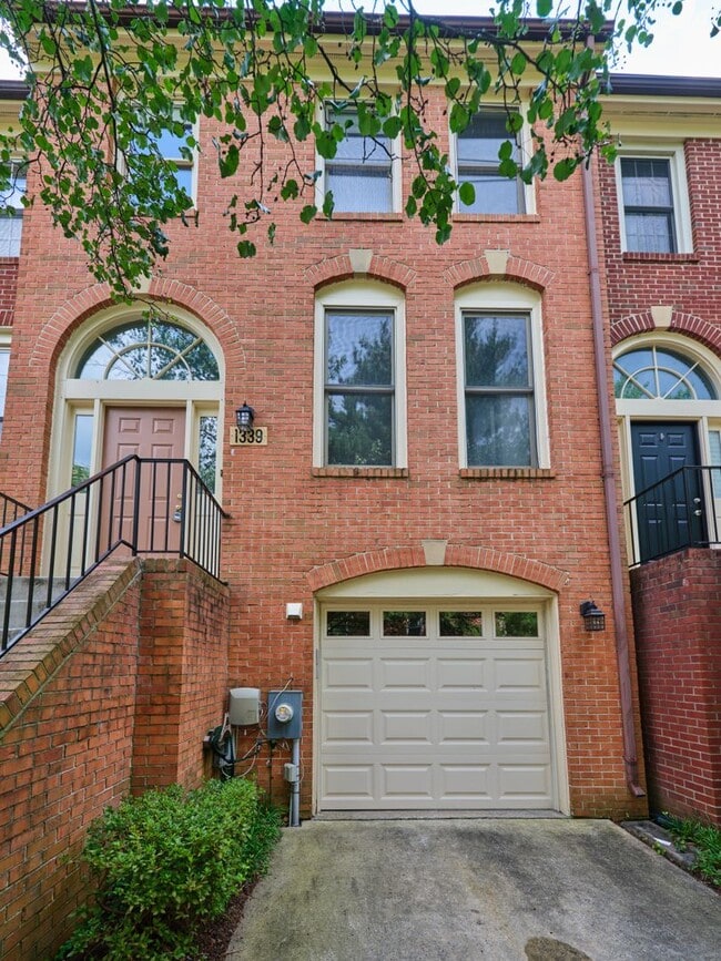 1339 Templeton Pl in Rockville, MD - Building Photo - Building Photo