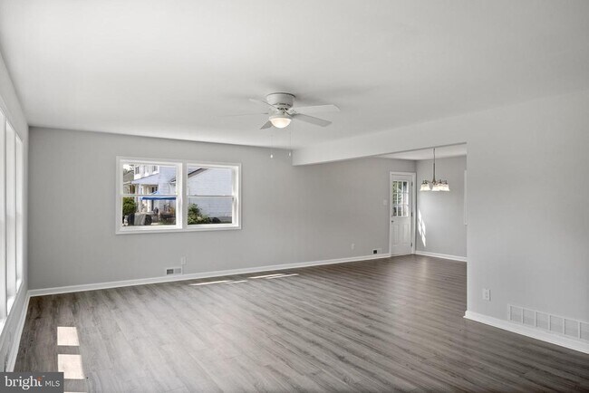 100 N Burlington Rd in Bridgeton, NJ - Building Photo - Building Photo