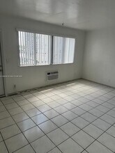 7001 Bonita Dr in Miami Beach, FL - Building Photo - Building Photo