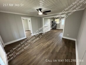 217 NW 3rd St in England, AR - Building Photo - Building Photo