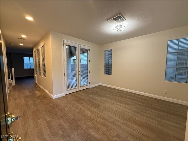 11921 Luna Del Mar Ln in Las Vegas, NV - Building Photo - Building Photo