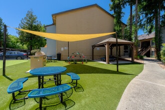 Walnut Village in Sacramento, CA - Building Photo - Building Photo