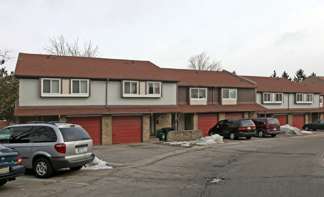 Scarboro Park in Toronto, ON - Building Photo - Building Photo