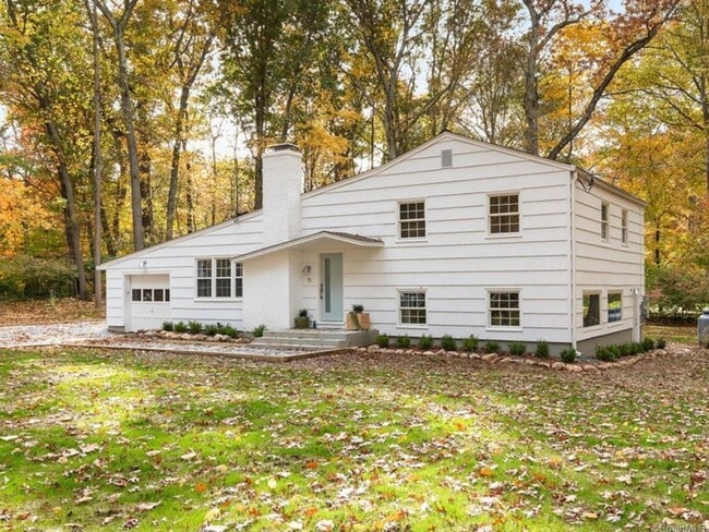 15 Half Mile Common in Westport, CT - Building Photo - Building Photo