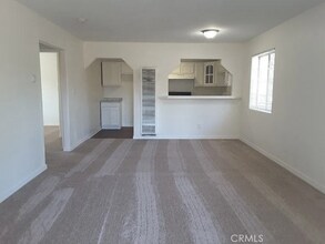 431 W 112th St in Los Angeles, CA - Building Photo - Building Photo