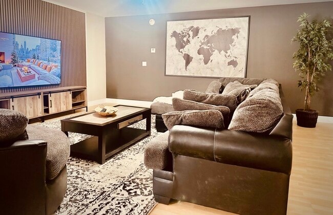 12 Owens Way, Unit 3