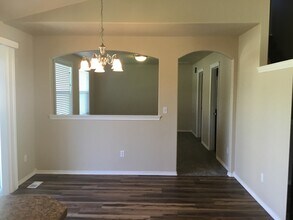 1638 W Apgar Creek Dr in Meridian, ID - Building Photo - Building Photo