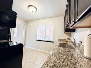 5925-5931-5931 Nagel Ave in St. Louis, MO - Building Photo - Building Photo