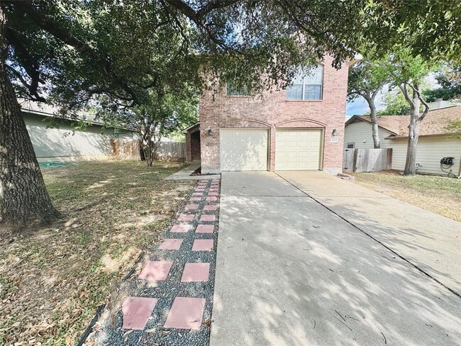 1600 Primrose Trail