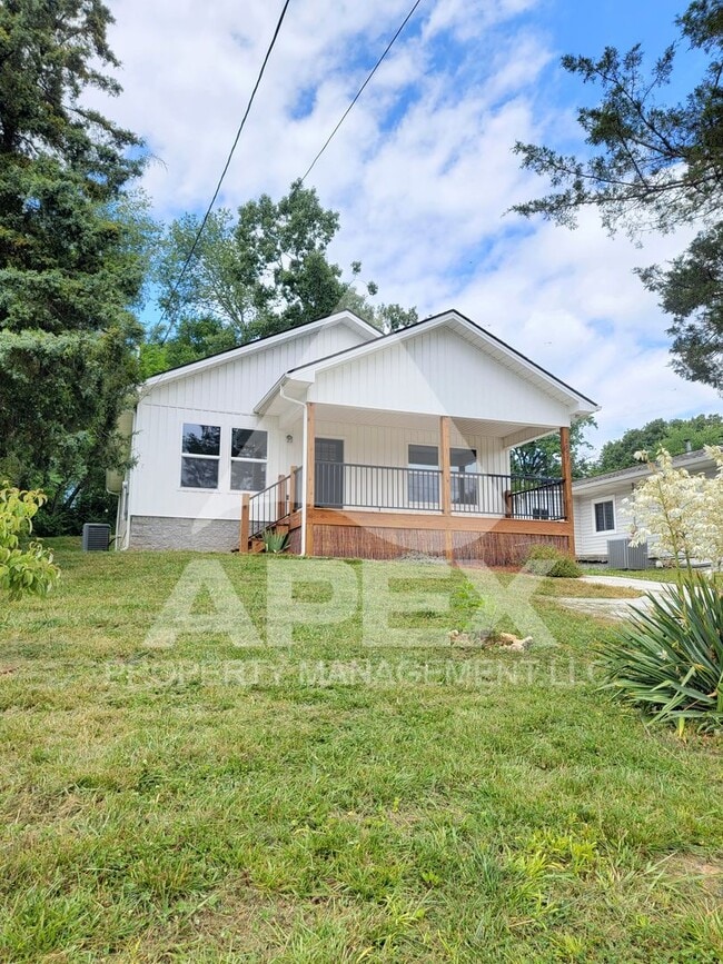 2957 Buffat Mill Rd in Knoxville, TN - Building Photo - Building Photo