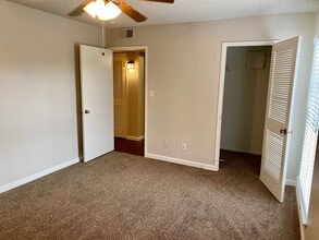3819 E Alamos Ave in Fresno, CA - Building Photo - Building Photo