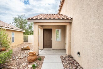 830 Blushing Rose Pl in Henderson, NV - Building Photo - Building Photo