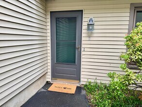 1 Horizon Dr in Norwalk, CT - Building Photo - Building Photo