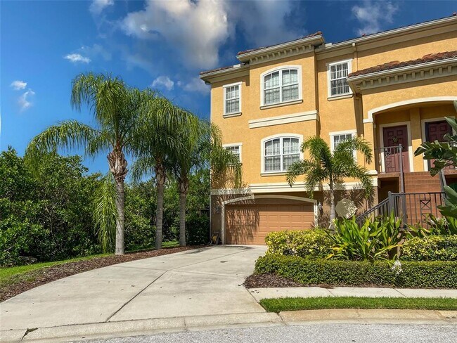 6517 Channelside Dr in New Port Richey, FL - Building Photo - Building Photo