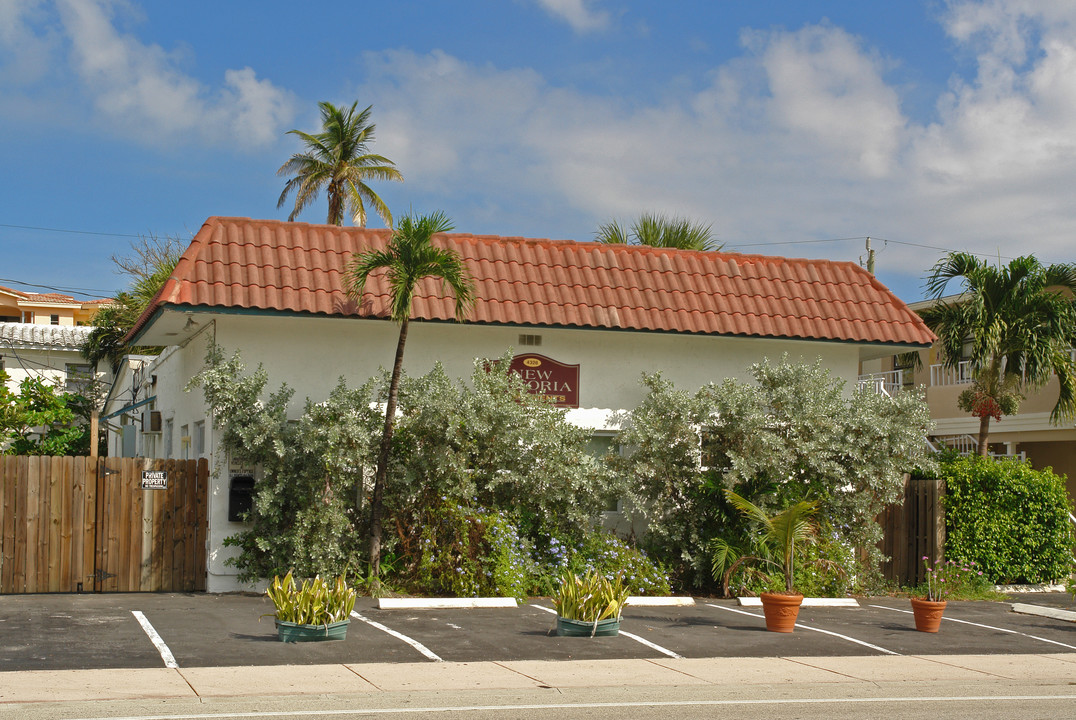 New Astoria Apartments in Fort Lauderdale, FL - Building Photo