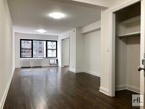 EAST 57 STREET in New York, NY - Building Photo - Building Photo