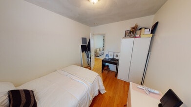 52 Brooks St, Unit 1 in Boston, MA - Building Photo - Building Photo