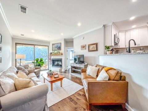 11250 Harbor Ct in Reston, VA - Building Photo