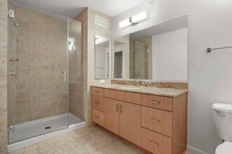 188 E Illinois St in Chicago, IL - Building Photo - Building Photo
